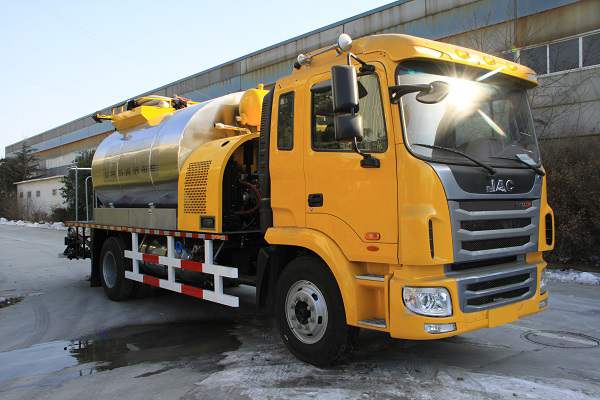 How to maintain road construction machinery_1